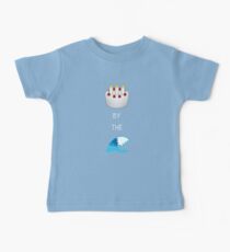 Kuchen durch den Ozean Baby T-Shirt