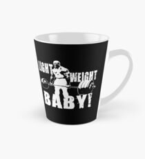 Leichtes Baby! (Ronnie Coleman) Tasse (konisch)