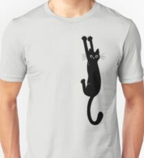 Schwarze Katze, die an hält Unisex T-Shirt