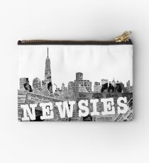 Bolso de mano revistas