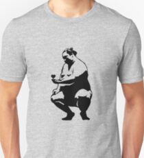Sitting sumo in love Unisex T-Shirt