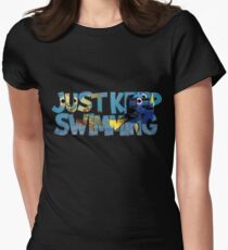Camiseta entallada para mujer Solo sigue nadando