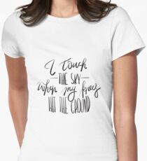 Camiseta entallada para mujer Tocar el cielo