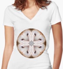 Camiseta entallada de cuello en V Quién mandala