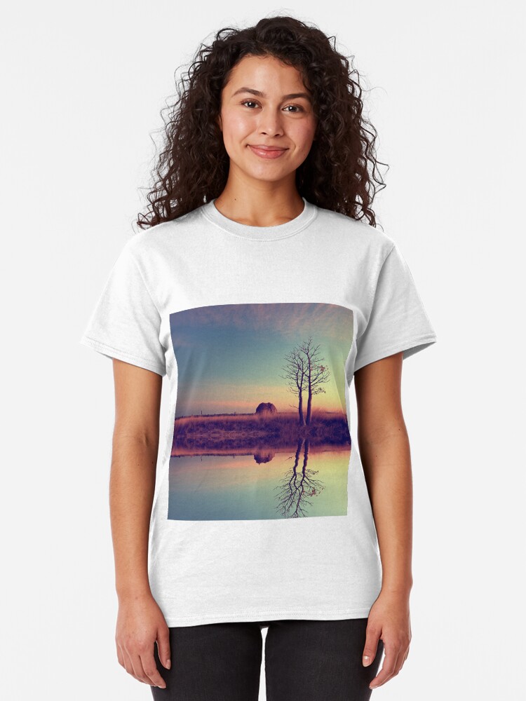 Alternate view of Voyage of discovery Classic T-Shirt