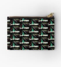 1997. New York City is now a maximum security prison. Breaking out is impossible. Breaking in is insane. Studio Pouch