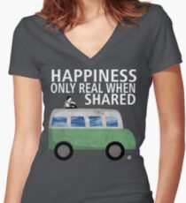 Into the wild Women's Fitted V-Neck T-Shirt
