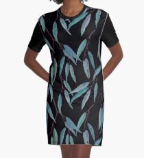 Eukalyptusblätter T-Shirt Kleid