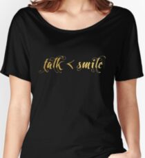 Camiseta ancha para mujer Habla menos, sonríe más