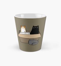 Katzen in einer Box Tasse (konisch)