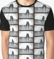 Kissing Couple Graphic T-Shirt