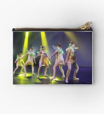 Dance perfomance Studio Pouch