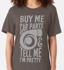 Camiseta ajustada Cómprame partes de autos y dime que soy bonita