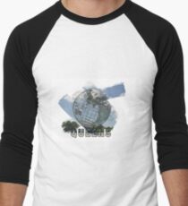 Queens, New York Grunge Logo Men's Baseball ¾ T-Shirt