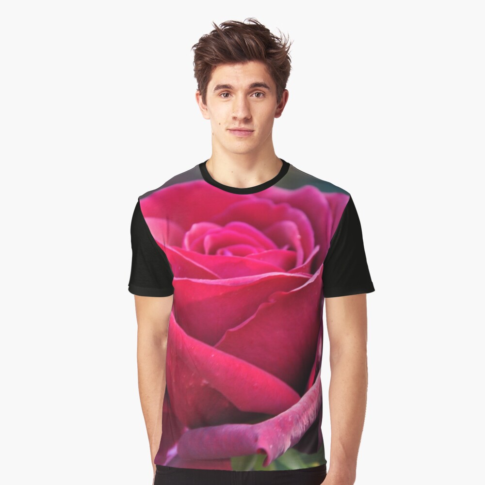Red rose Graphic T-Shirt