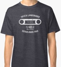 Toyota 40 Series Landcruiser FJ40 LX Round Bezel Est. 1960 Classic T-Shirt