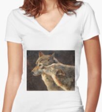 WolfKiss Women's Fitted V-Neck T-Shirt
