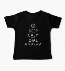 Camiseta para bebé Mantenga la calma y marque la Tierra (blanco)