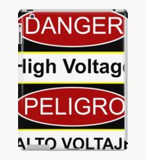 Danger high voltage & in spanish peligro alto voltaje iPad Case/Skin