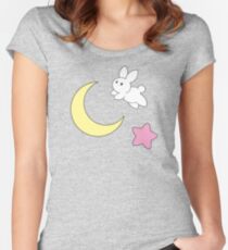 Camiseta entallada de cuello ancho Conejo de la luna