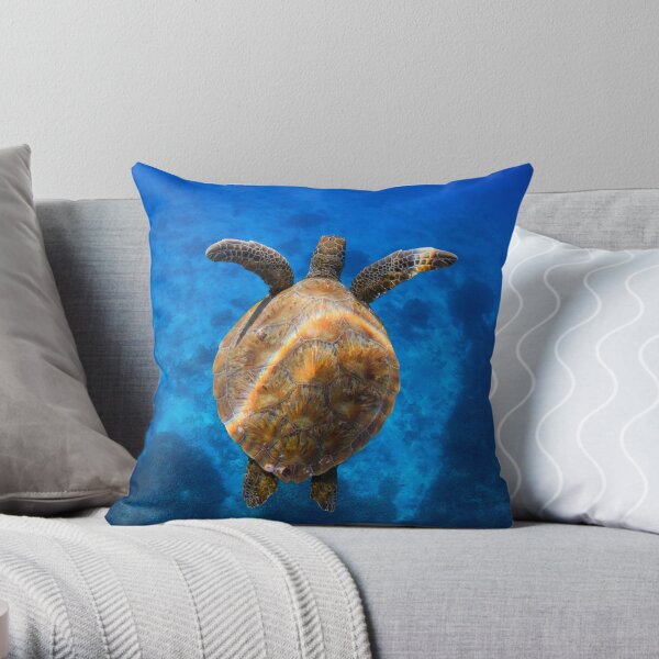Cruising turtle - print Throw Pillow