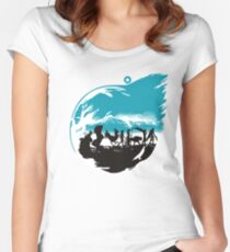 Camiseta entallada de cuello ancho COMPAÑERISMO DE LA FANTASÍA