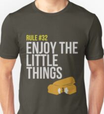 Camiseta unisex Guía de supervivencia del zombi - Regla # 32 - Disfruta de las pequeñas cosas