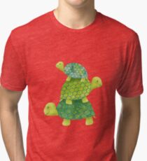 Camiseta de tejido mixto Linda pila de tortugas en verde azulado, verde lima y turquesa