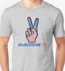 George McGovern Hand Peace Sign 1972 Presidential Campaign Unisex T-Shirt