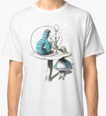 Alice wants a toke Classic T-Shirt