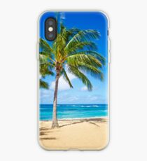 Palm trees on the sandy beach in Hawaii iPhone-Hülle & Cover