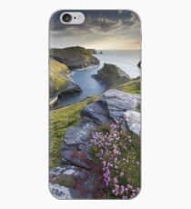 Cornwall : Boscastle Harbour iPhone Case