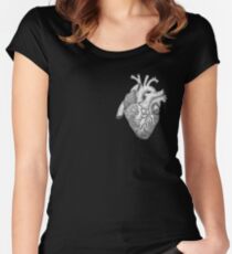 Anatomische Herz-Tinten-Illustration Tailliertes Rundhals-Shirt