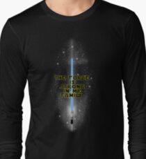 "Die Macht ist stark in meiner Familie" - Englisch Langarmshirt