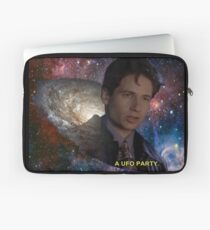 Spaced Out Mulder Laptop Sleeve