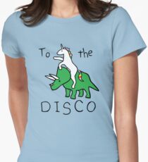 Zur Disco (Unicorn Riding Triceratops) Tailliertes T-Shirt für Frauen