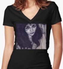 Queen Berúthiel Women's Fitted V-Neck T-Shirt