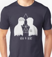 Kirk / Spock - Kopf / Herz // auf dunklen Farben // Slim Fit T-Shirt