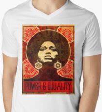 Angela Davis poster 1971 V-Neck T-Shirt