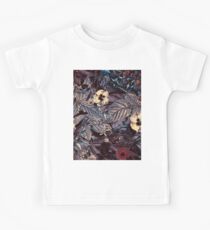 dark flowers Kids Tee