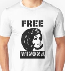 FREE WINONA!! Unisex T-Shirt