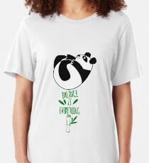Camiseta ajustada El equilibrio es todo! Panda que cae