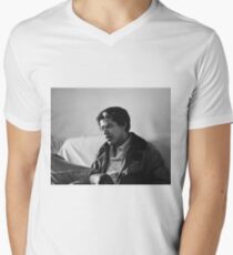 Classy Smoking Obama V-Neck T-Shirt