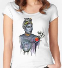 Africa, Africa Tailliertes Rundhals-Shirt