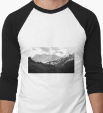 Der Alpen Aussichtspunkt Men's Baseball ¾ T-Shirt