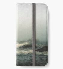Into the waves V iPhone Wallet/Case/Skin