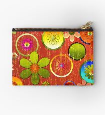 design Studio Pouch