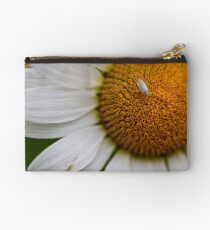 Center Stage Studio Pouch