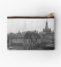 Chateau de Chantilly Studio Pouch