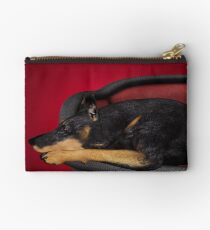 Waiting Studio Pouch